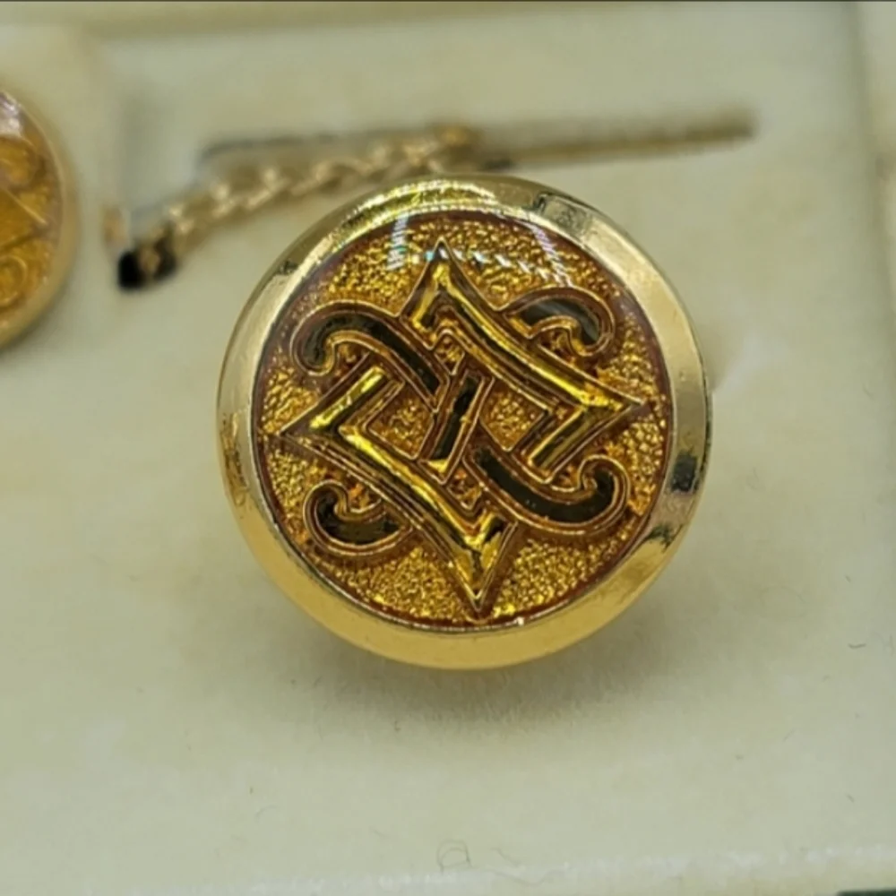 Harrods Celtic Knot Cufflinks Tie Tack Set Gold Amber Lucite Box London Vintage